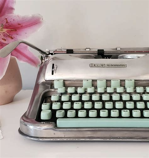 hermes typewriter history